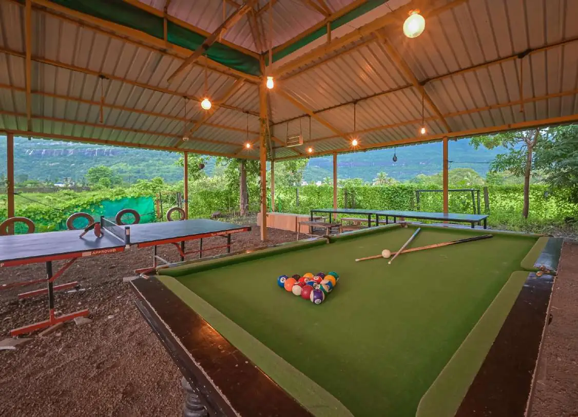 Best villas near Mumbai for group trips