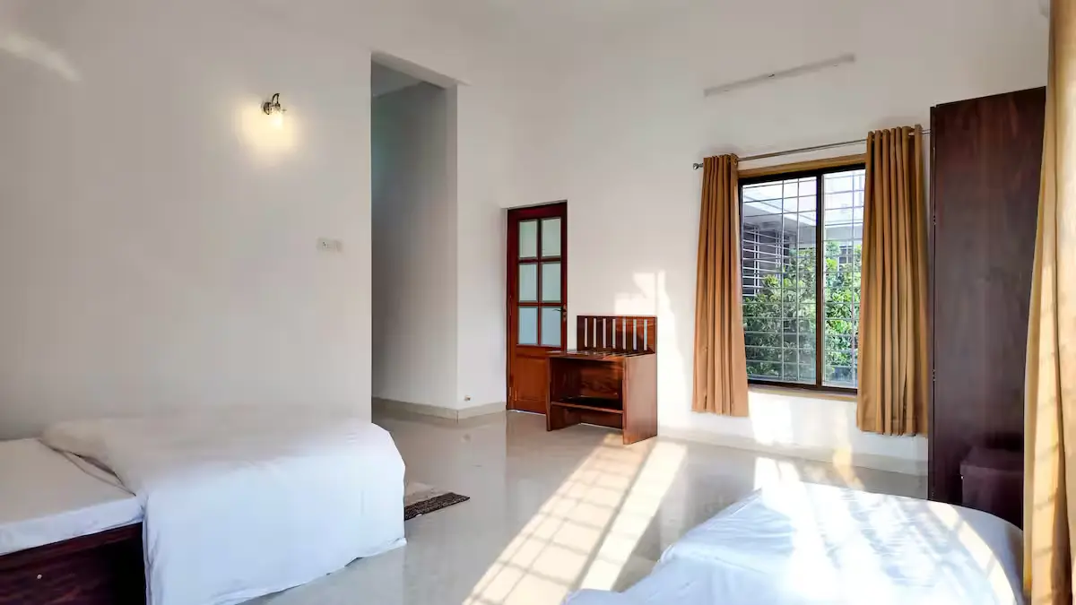 Bedroom — Madhavi's Villa, Lonavala