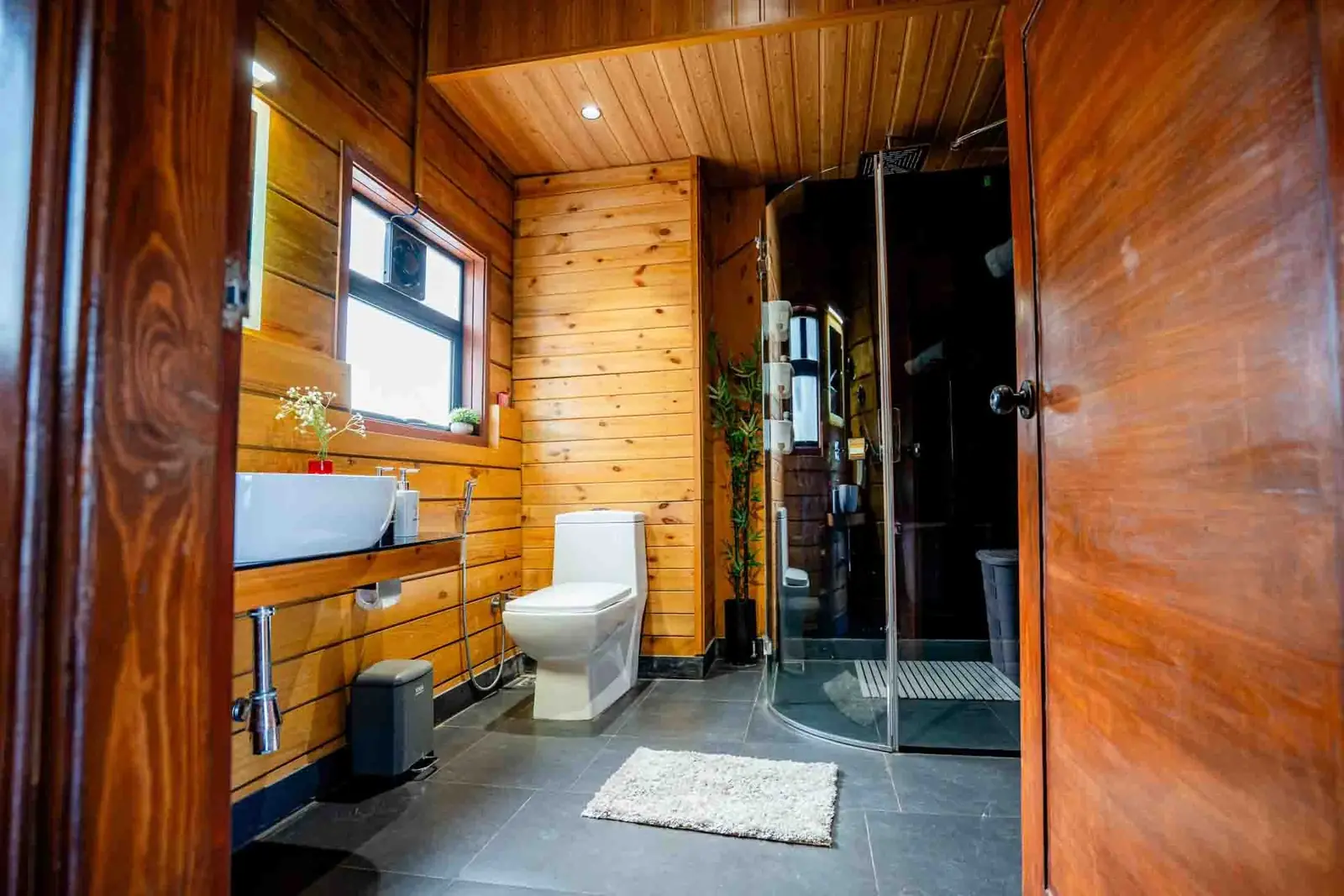 En-suite bathroom with rain shower — Mantra 147, Pawna Lake, Lonavala